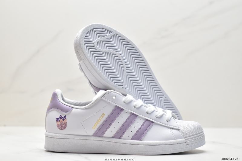 Adidas Sneakers